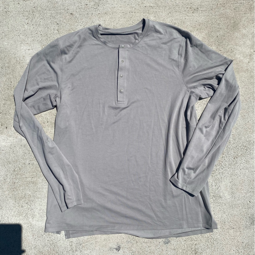 Lululemon Men’s Long Sleeve Henley Shirt